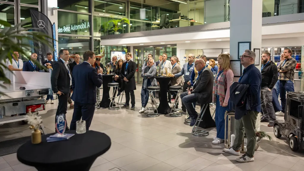 Im Rahmen des BärnerGwärb lud die MERBAG in ihre Ausstellungsräume ein und sorgte für einen angeregten Netzwerkabend.
