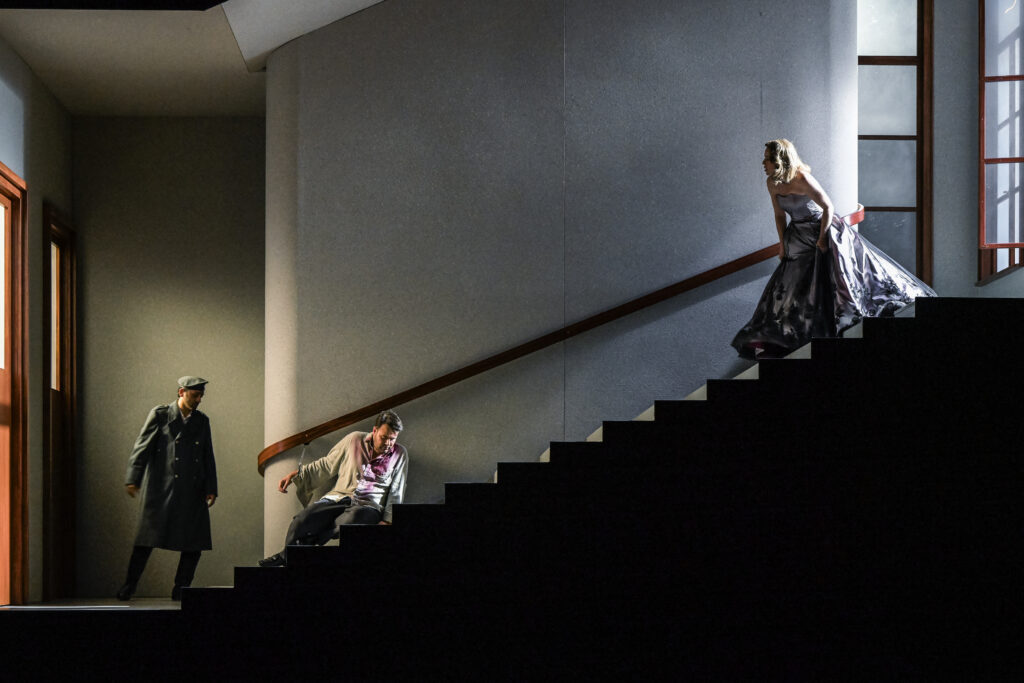 Tosca Iyad Dwaier Schliesser Mykhailo Malafii Cavaradossi und Elisabeth Caballero Tosca ©Tanja Dorendorf